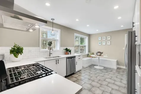 5754 North Christiana Avenue Chicago IL 60659