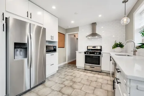 5754 North Christiana Avenue Chicago IL 60659