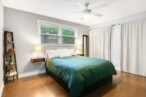5754 North Christiana Avenue Chicago IL 60659