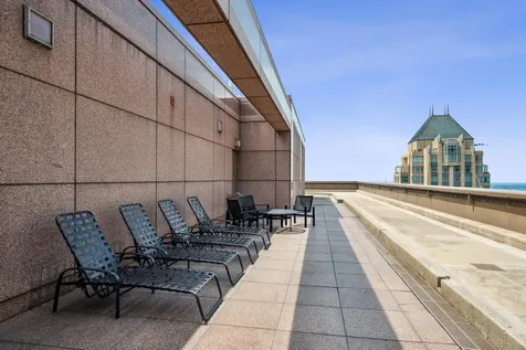 161 East Chicago Avenue Chicago IL 60611