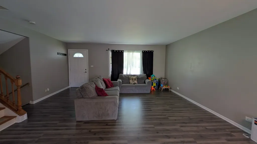 5S334 Stewart Drive Naperville IL 60563