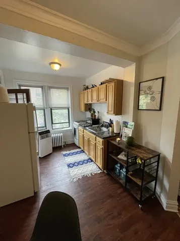 639 West Roscoe Street Chicago IL 60657
