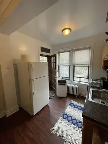 639 West Roscoe Street Chicago IL 60657