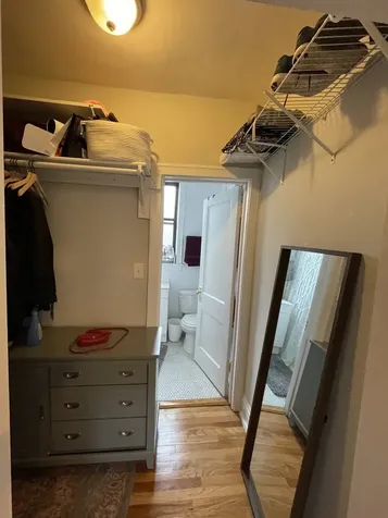 639 West Roscoe Street Chicago IL 60657