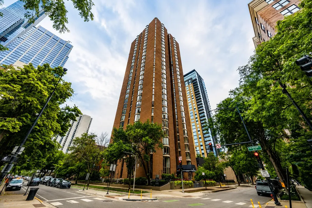 55 West Chestnut Street Chicago IL 60610