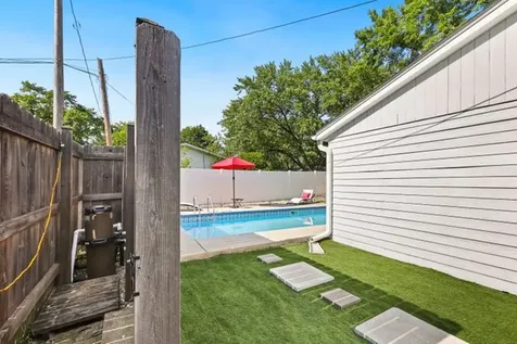 920 Fern Avenue St. Charles IL 60174