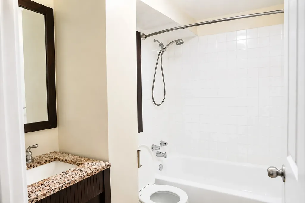 5927 South Kildare Avenue Chicago IL 60629