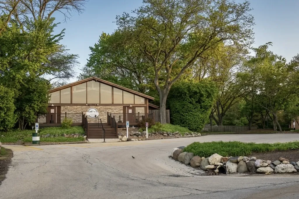 5950 Oakwood Drive Lisle IL 60532