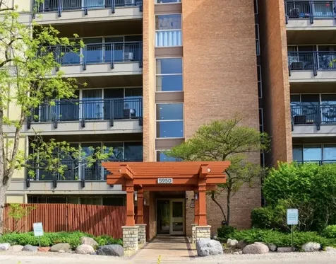 5950 Oakwood Drive Lisle IL 60532