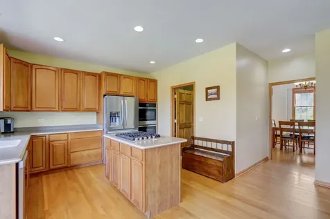 1807 Ballina Lane Mchenry IL 60050