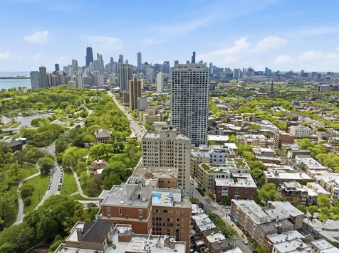 2000 North Lincoln Park West Chicago IL 60614