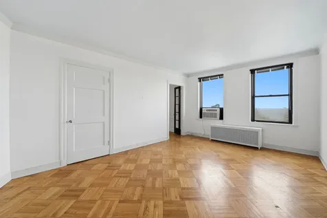 2000 North Lincoln Park West Chicago IL 60614