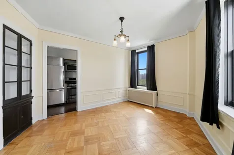 2000 North Lincoln Park West Chicago IL 60614