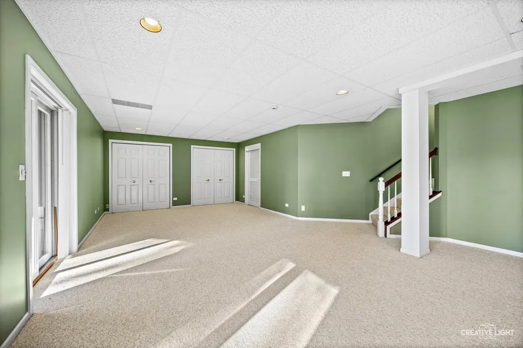 1096 Reddington Drive Aurora IL 60502