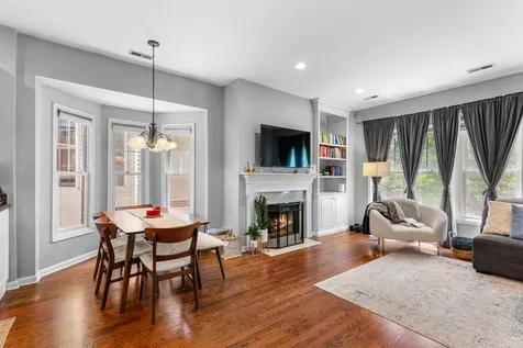 1306 West Fletcher Street Chicago IL 60657