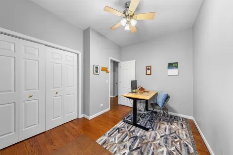 1306 West Fletcher Street Chicago IL 60657