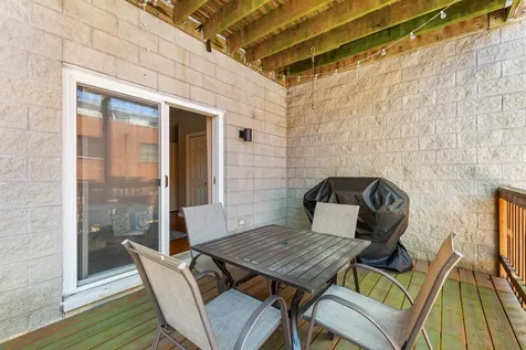 1306 West Fletcher Street Chicago IL 60657