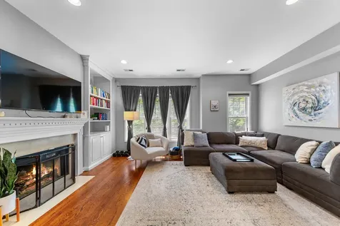 1306 West Fletcher Street Chicago IL 60657
