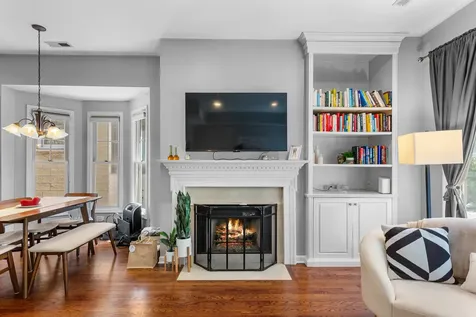 1306 West Fletcher Street Chicago IL 60657