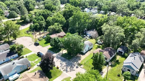 3111 8TH Street Rockford IL 61109