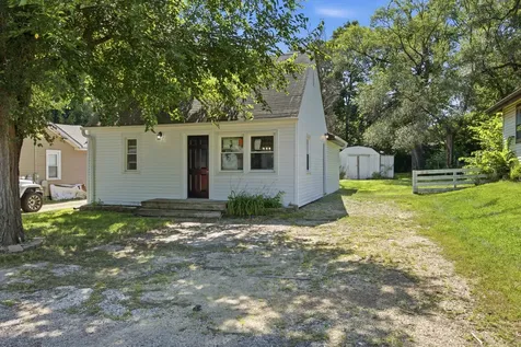 3111 8TH Street Rockford IL 61109