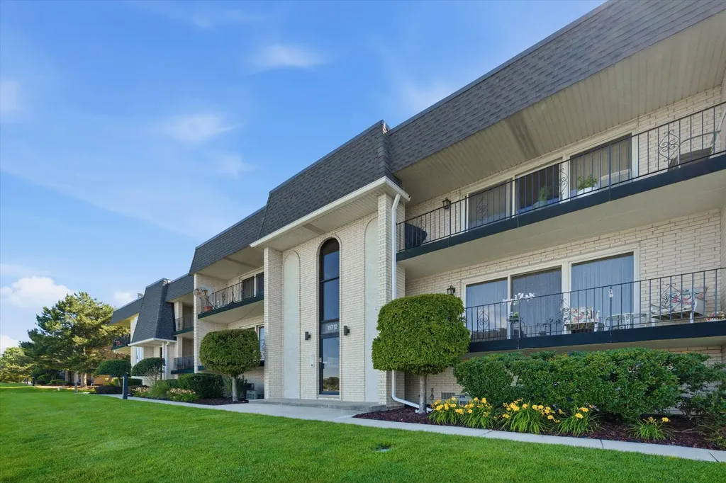 15712 Old Orchard Court Orland Park IL 60462