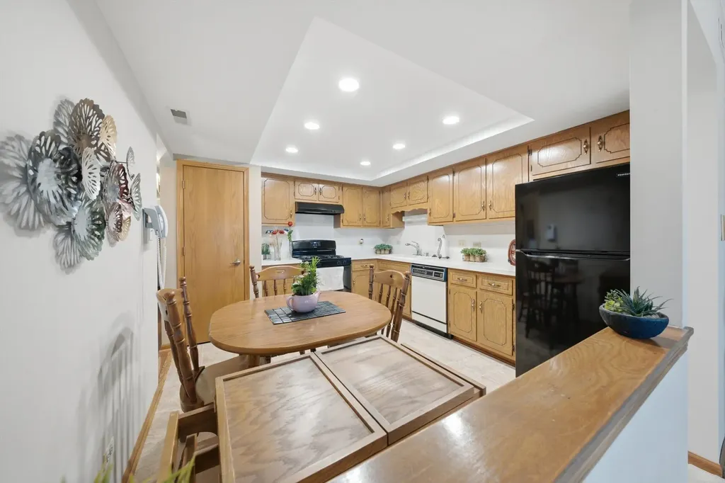 15712 Old Orchard Court Orland Park IL 60462