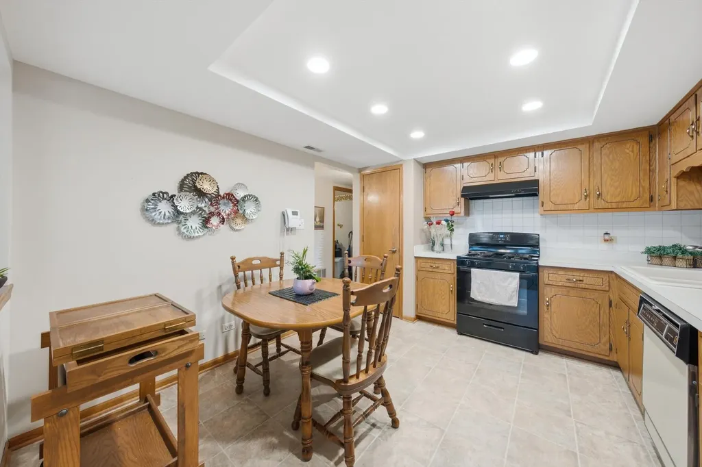 15712 Old Orchard Court Orland Park IL 60462