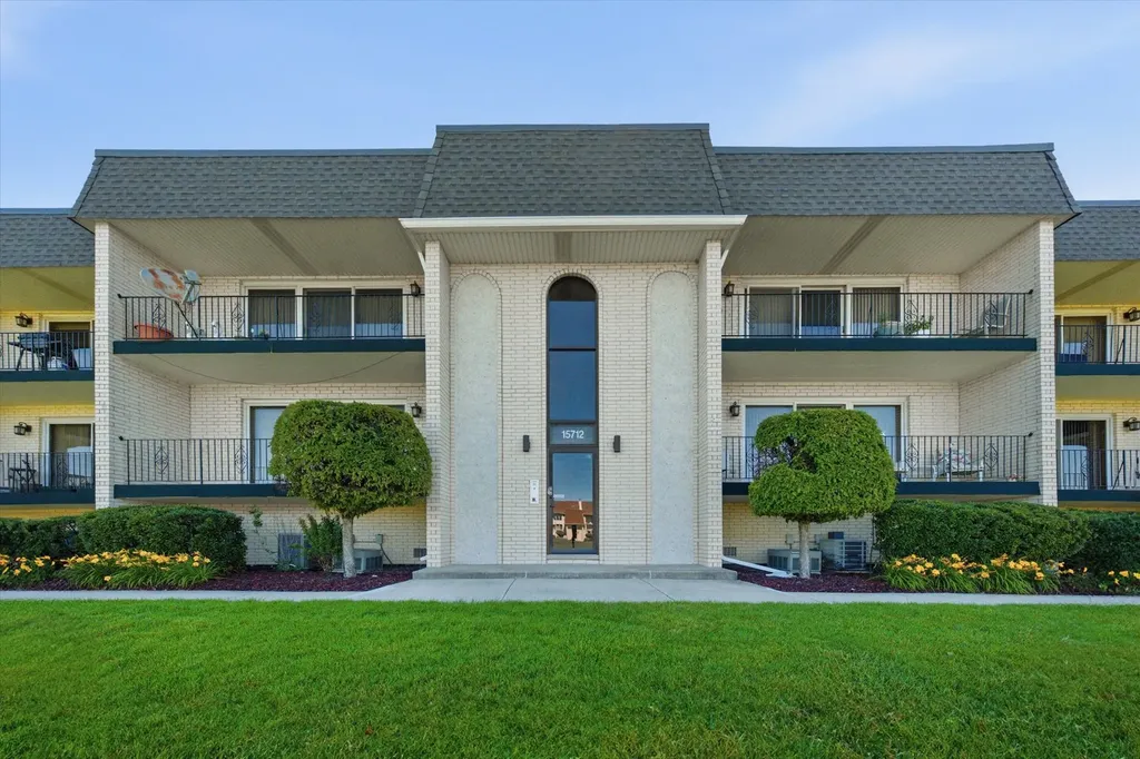 15712 Old Orchard Court Orland Park IL 60462