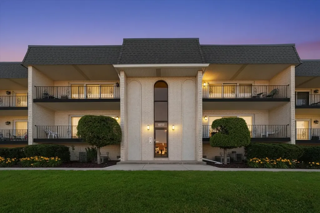 15712 Old Orchard Court Orland Park IL 60462