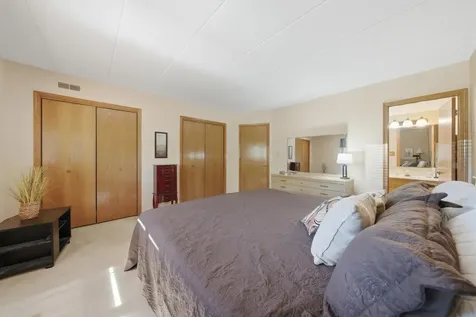 15712 Old Orchard Court Orland Park IL 60462