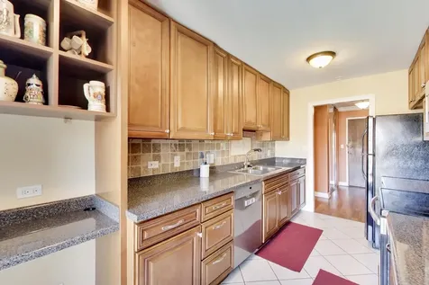 502 West Huntington Commons Road Mount Prospect IL 60056