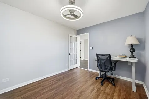 5523 North Neenah Avenue Chicago IL 60656