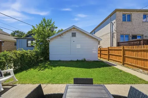 5523 North Neenah Avenue Chicago IL 60656