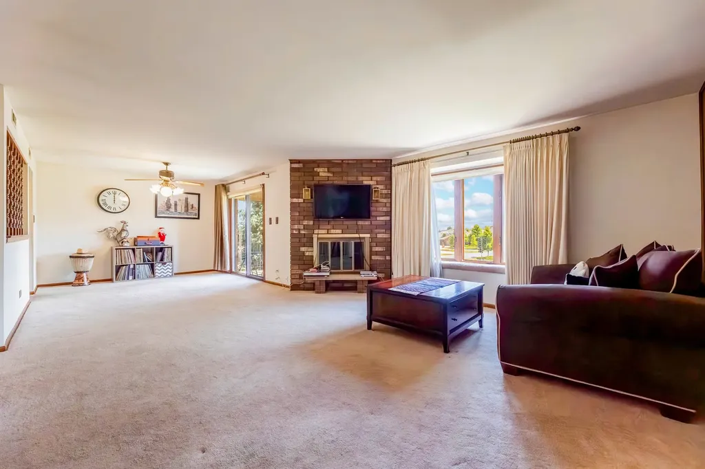 15701 Brassie Court Orland Park IL 60462