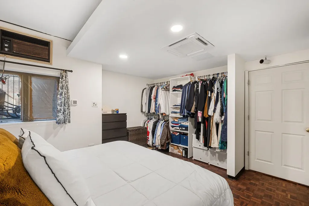 635 West Sheridan Road Chicago IL 60613