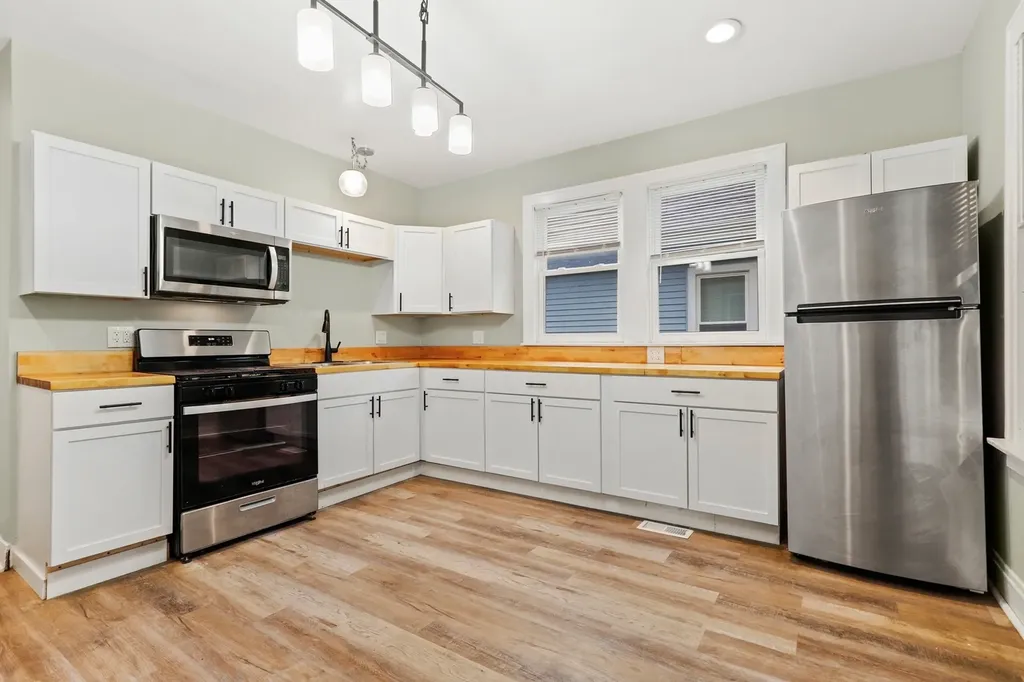12242 South Normal Avenue Chicago IL 60628