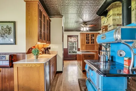 112 South Lake Street Grayslake IL 60030