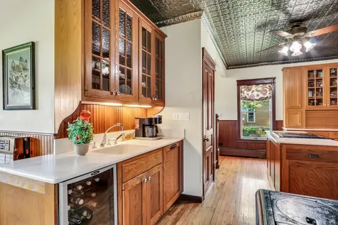 112 South Lake Street Grayslake IL 60030