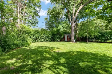 915 North Pine Avenue Arlington Heights IL 60004