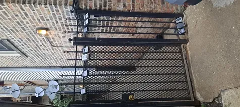 6452 North Bell Avenue Chicago IL 60645
