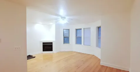 6452 North Bell Avenue Chicago IL 60645