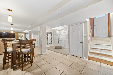 8850 South Mozart Avenue Evergreen Park IL 60805