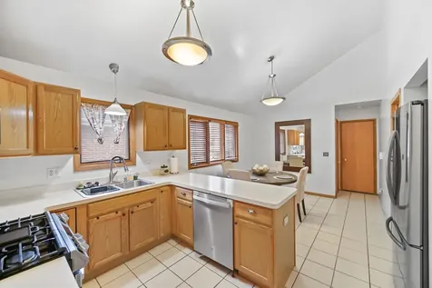 8850 South Mozart Avenue Evergreen Park IL 60805