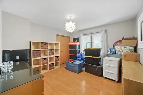 8850 South Mozart Avenue Evergreen Park IL 60805