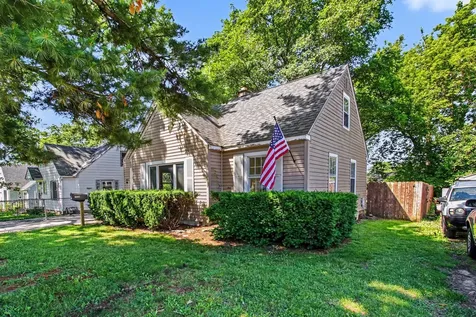 1424 Pine Grove Avenue Round Lake Beach IL 60073