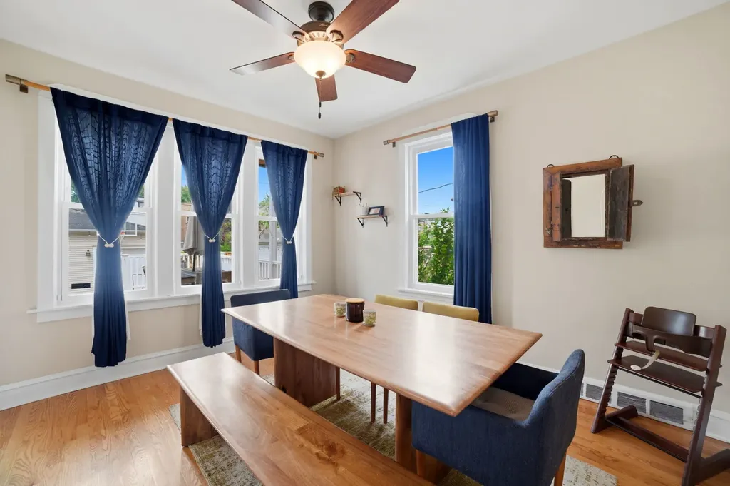3808 North Ridgeway Avenue Chicago IL 60618