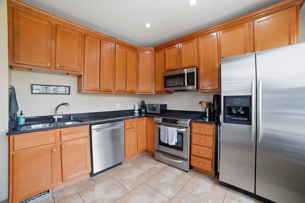 3808 North Ridgeway Avenue Chicago IL 60618