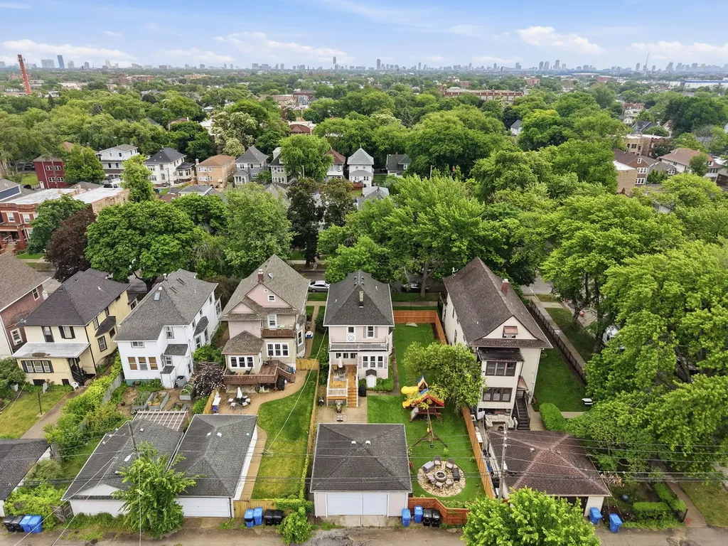 3808 North Ridgeway Avenue Chicago IL 60618