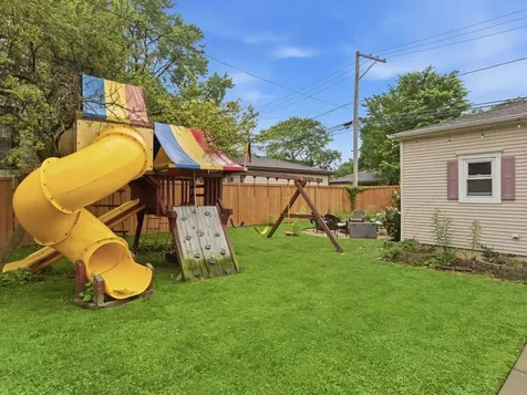 3808 North Ridgeway Avenue Chicago IL 60618